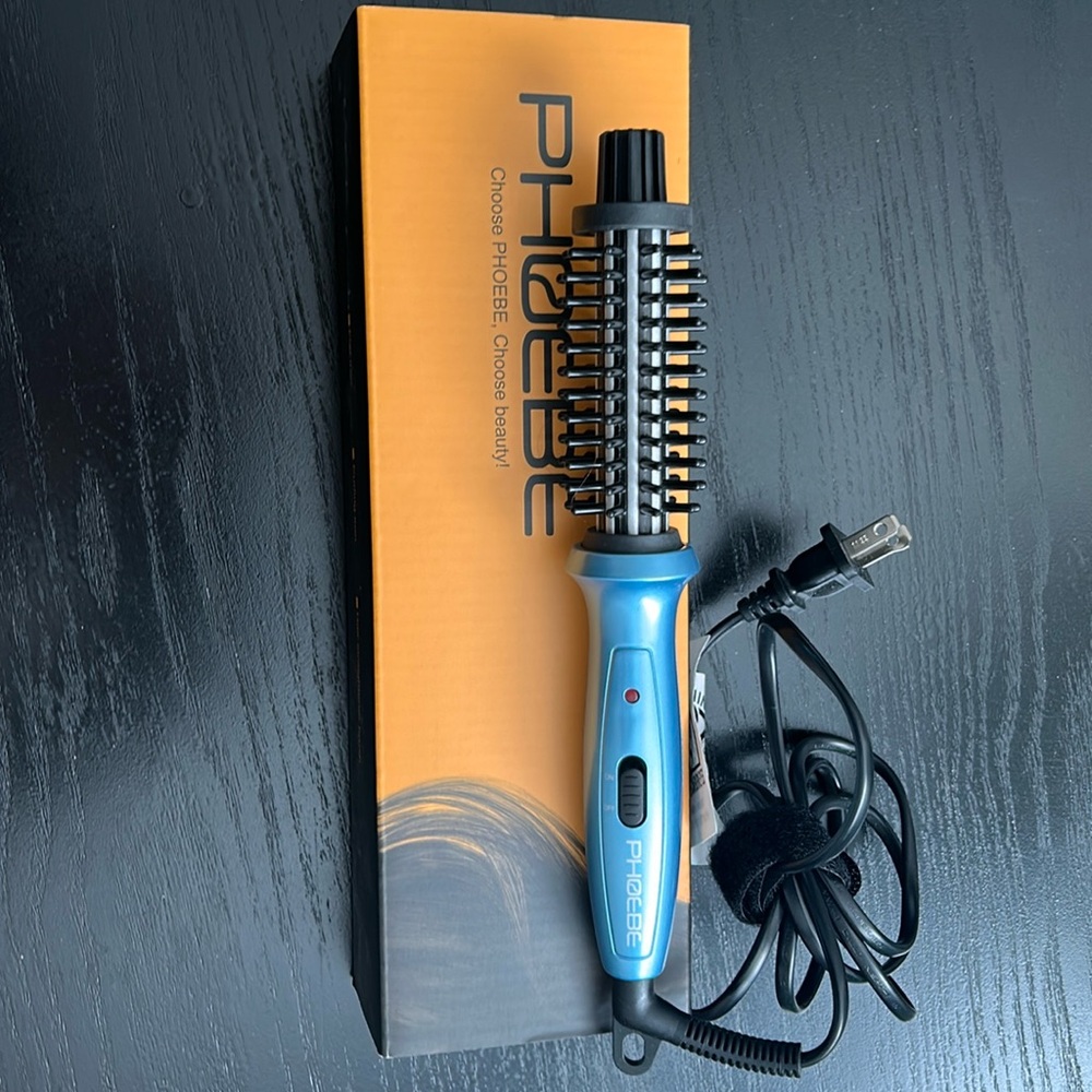 Phoebe MINI curling brush/thermal brush. Used only once